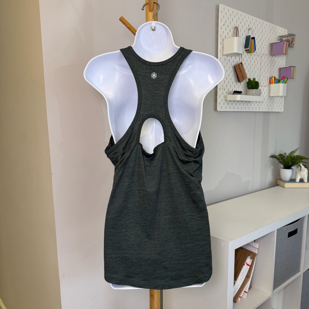GAIAM Women’s Dark Green Racerback Yoga Tank Top Sz L - Picture 4 of 5